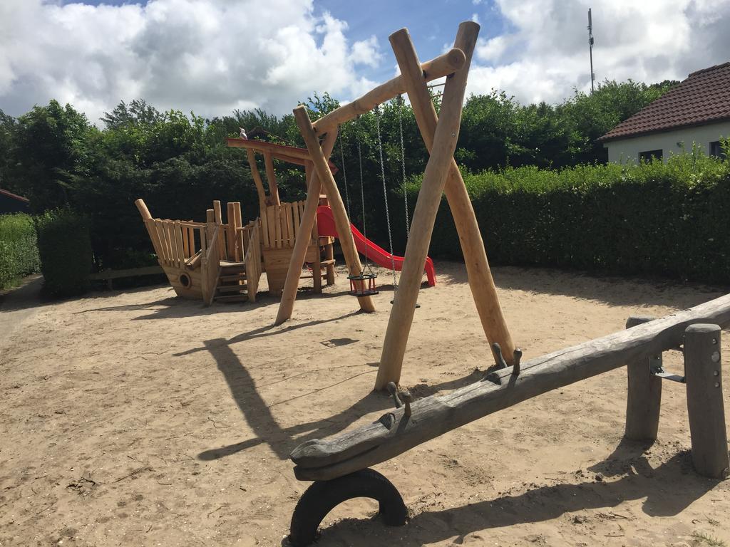 Vakantiepark Dennenoord دِن بورِخْ المظهر الخارجي الصورة