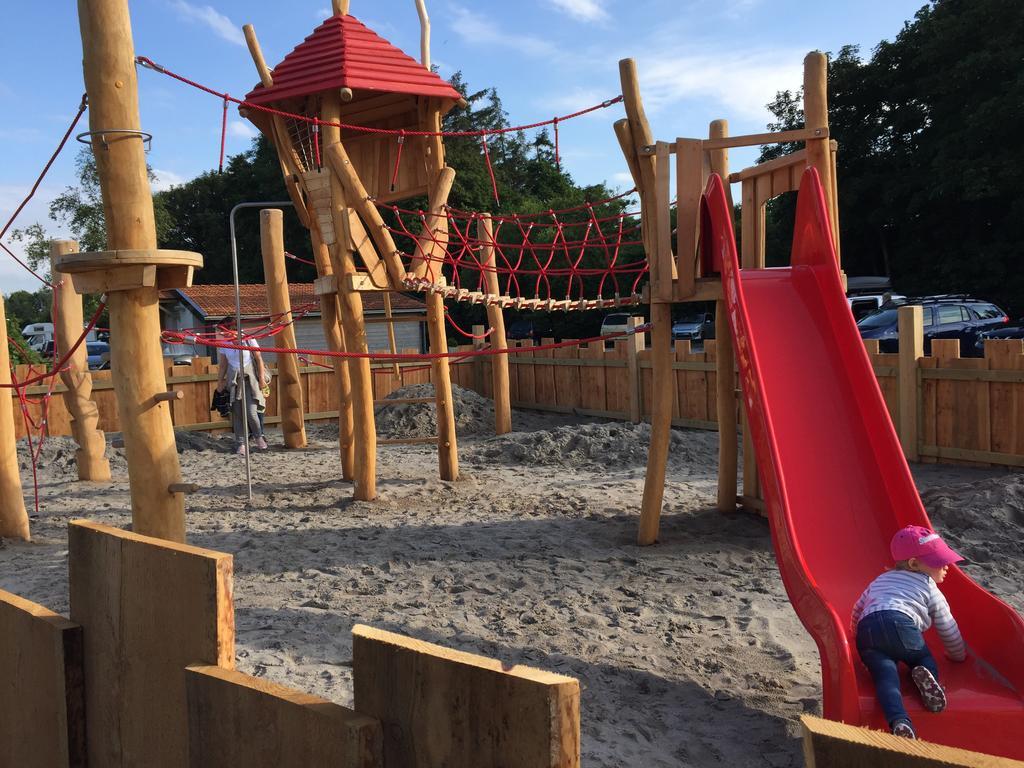 Vakantiepark Dennenoord دِن بورِخْ المظهر الخارجي الصورة